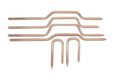 Різниця між латунною міддю та фіолетовою міддю